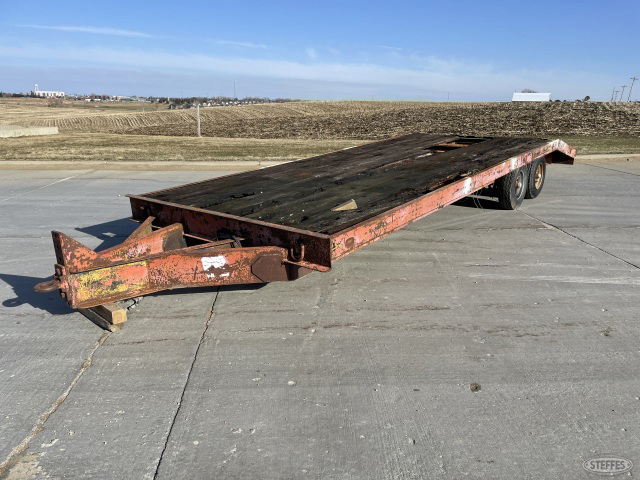 Tandem axle pintle hitch flatbed trailer